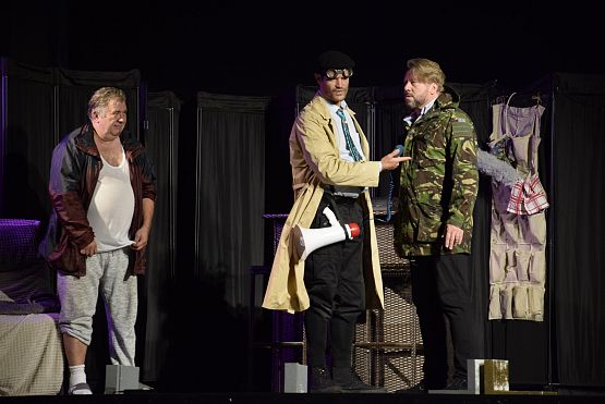 Grafika 15: Spektakl "Sposób na blondynkę" (24.10.2024)