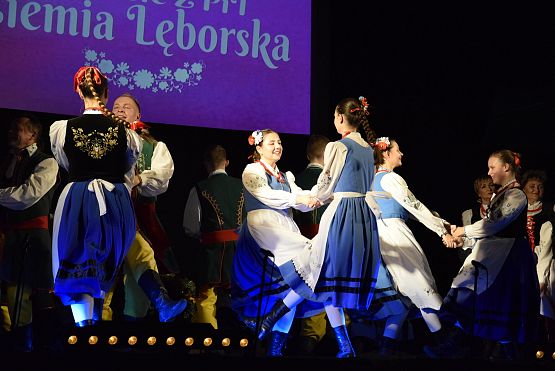 Grafika 21: Jubileusz 20-lecia Zespołu Pieśni i Tańca "Ziemia Lęborska" (25.10.2024)