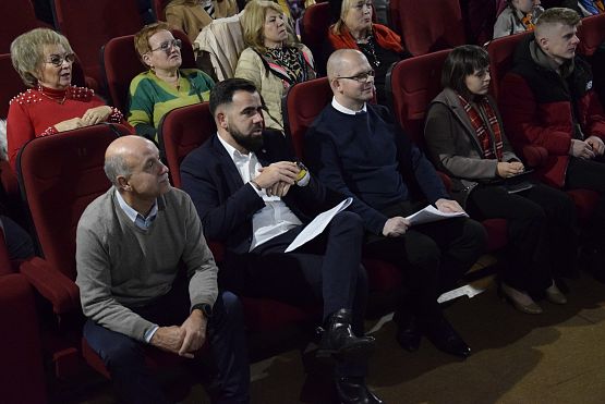 Grafika 5: Wspólne Śpiewanie Pieśni Patriotycznych (11.11.2024)