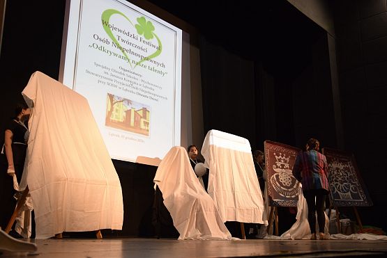 Grafika 11: Wojewódzki Festiwal Twórczości Osób Niepełnosprawnych (3.12.2024)