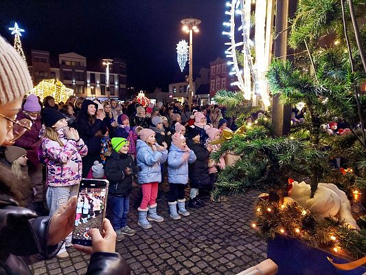 Grafika 52: I Jarmark Bożonarodzeniowy w Lęborku (19-22.12.2024)