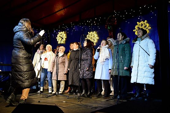 Grafika 11: I Jarmark Bożonarodzeniowy w Lęborku (19-22.12.2024)