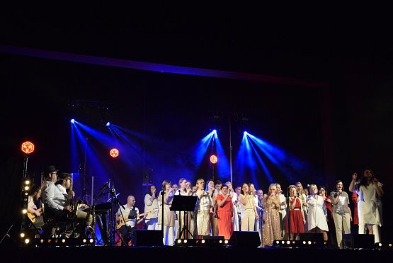 Grafika 25: Koncert kolęd Chóru Gospel "Raduj się świecie" (10.01.2025)