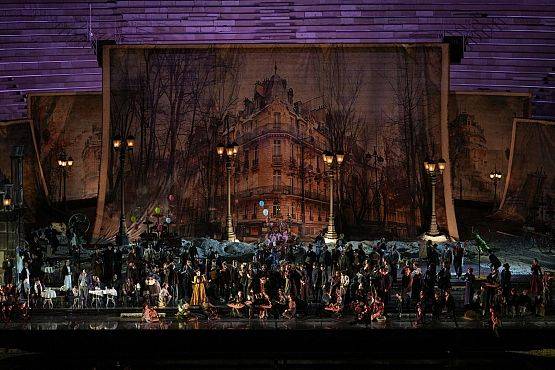 Grafika 2: Opera "Cyganeria" - retransmisja
