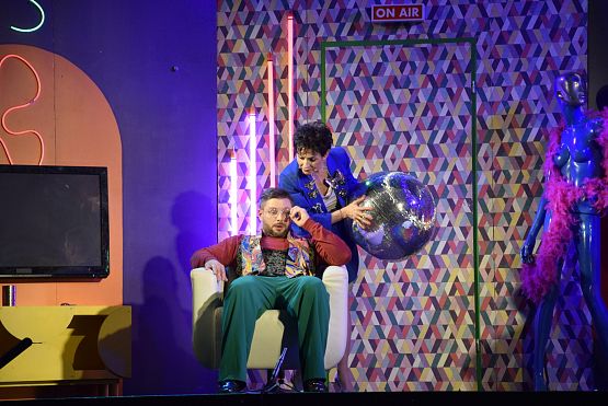 Grafika 4: Spektakl "Dom wariatów" - 12.02.2025