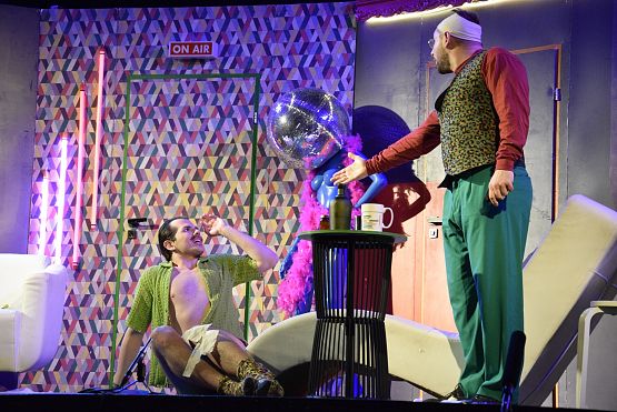 Grafika 21: Spektakl "Dom wariatów" - 12.02.2025