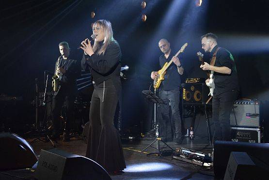 Grafika 3: Koncert "Wieczór na kobiecą nutę"