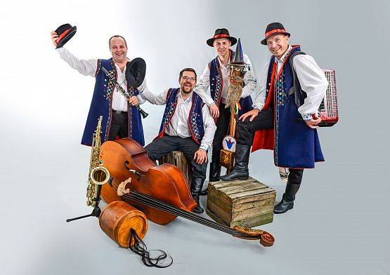 Grafika 3: II Kaszubski Dzień Jedności w Lęborku