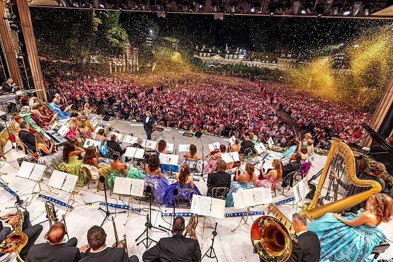 Grafika 2: "André Rieu. Niech żyje Maastricht!" - retransmisja koncertu