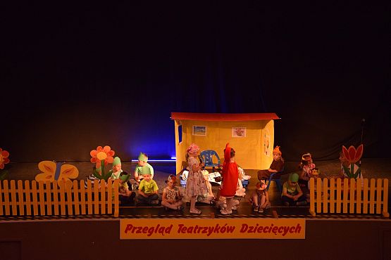 Grafika 12: Przegląd teatrzyków dziecięcych. 10.06.2016.