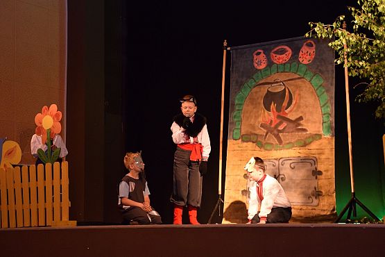 Grafika 14: Przegląd teatrzyków dziecięcych. 10.06.2016.